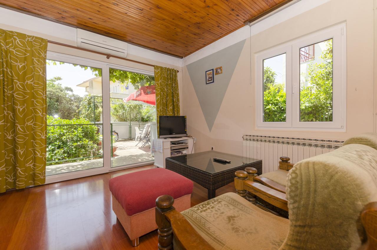 Apartments Luka 罗戈兹尼察 外观 照片